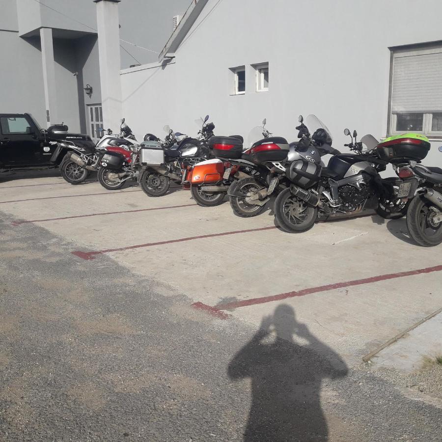 Mark'S Palace Nikšić Eksteriør bilde